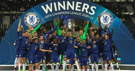 Les joueurs de Chelsea célèbrent leur victoire (1-0) face à Manchester City en finale de la Ligue des Champions, le 29 mai 2021 au stade Dragao à Porto. afp.com - PIERRE-PHILIPPE MARCOU