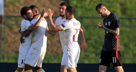 La joie des joueurs arméniens après avoir égalisé (1-1) contre la Croatie, lors d'un match amical, le 1er juin 2021 à Velika Gorica.