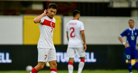 Le milieu turc Cengiz Under célèbre son but contre la Moldavie en préparation à l'Euro, le 3 juin 2021 à Paderborn, en Allemagne.