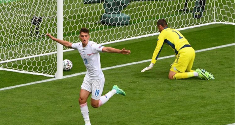 L'attaquant tchèque Patrik Schick célèbre son premier but contre l'Ecosse à Glasgow le 14 juin 2021.