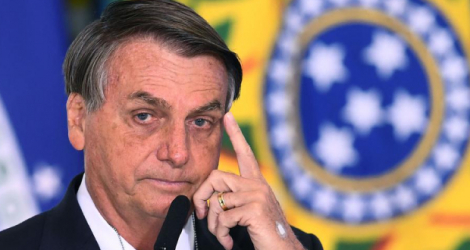 Au Brésil, la popularité de Jair Bolsonaro est en forte baisse. © Crédit photo : EVARISTO SA / AFP