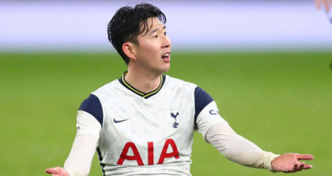 Son Heung-min a signé un nouveau contrat qui l'engage pour les quatre prochaines saisons avec Tottenham Hotspur.
