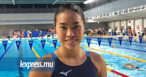 Alicia Kok Shun après sa série du 100 m brasse au centre aquatique de Tokyo