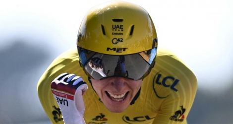 Le Slovène Tadej Pogacar lors de la 20e étape du Tour de France, un contre-la-montre entre Libourne et Saint-Emilion, le 17 juillet 2021.