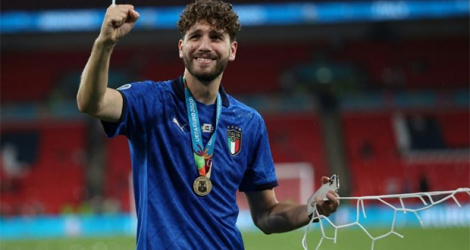 Manuel Locatelli tout juste sacré champion d'Europe avec l'Italie devant l'Angleterre à Wembley, le 11 juillet 2021.