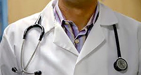 Le ministère paiera à ces médecins un package mensuel tout inclus de Rs 80 000, pour les attirer.