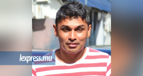 Rajoo Lutchigadoo est soupçonné d’avoir véhiculé son frère Kusraj pour une escapade alors qu’il était incarcéré au centre de détention de Vacoas en avril 2018.
