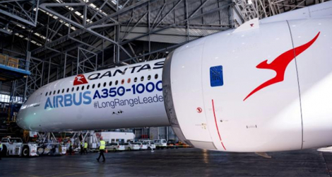 Un Airbus A350-1000 dans un hangar de l'aéroport international de Sydney, le 2 mai 2022.