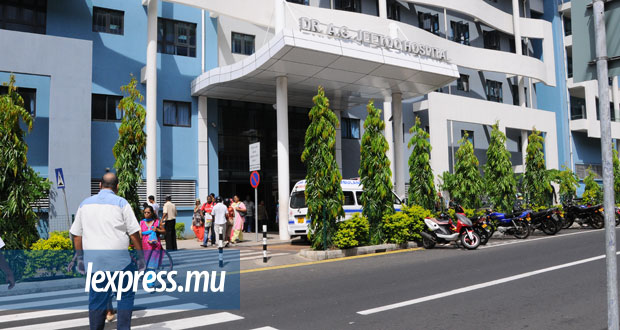 Le méfait a été commis en Salle 3-5 de l’hôpital Dr A.G. Jeetoo, Port-Louis. Le méfait a été commis en Salle 3-5 de l’hôpital Dr A.G. Jeetoo, Port-Louis.