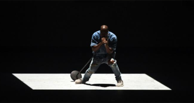Kanye West sur scène en 2015 à Toronto, au Canada.