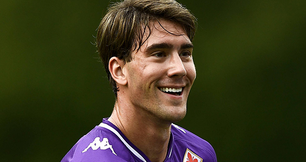 Dusan Vlahovic, l'attaquant international serbe de la Fiorentina, est proche de signer à la Juventus Turin.