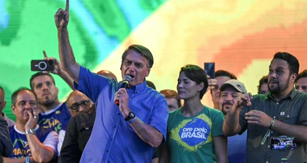 Le président brésilien Jair Bolsonaro et son épouse Michelle Bolsonaro, le 13 août 2022 à Rio de Janeiro.