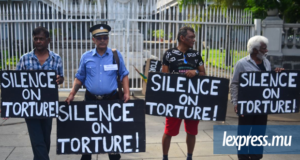 Suspect nu et enchaîné à une chaise: «Pa kapav éna lapolis koumsa», dénonce Rajah Madhewoo