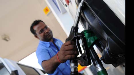 Le prix du litre d’essence et celui du diesel baissent de quelque 7,5%