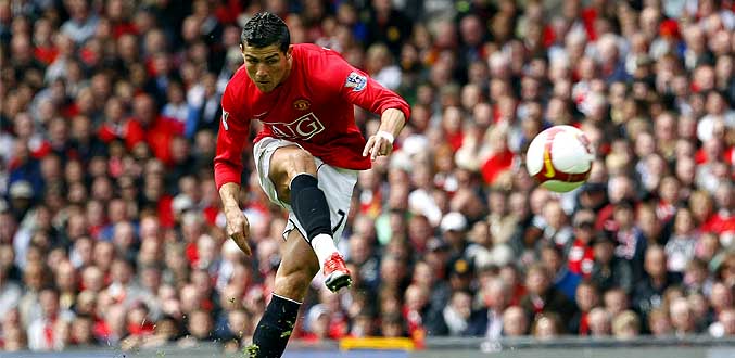 Football : Transfert record de Cristiano Ronaldo de Manchester United au Real Madrid