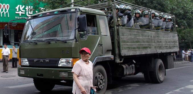 Chine : Calme précaire au Xinjiang, Hu Jintao renonce au G8