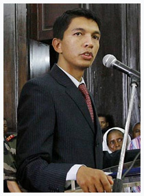 Madagascar : Les chefs de région derrière Rajoelina