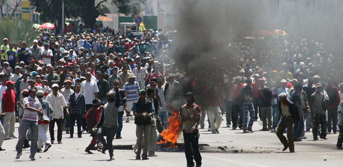 Madagascar : Du gaz lacrymogène pour disperser des partisans pro-Ravalomanana
