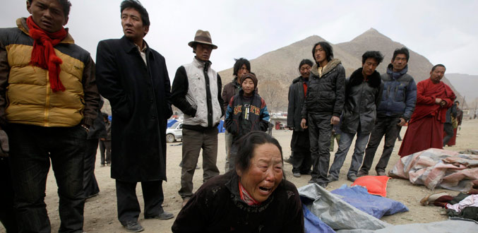 Les Tibétains en deuil après le séisme, qui a fait 760 morts