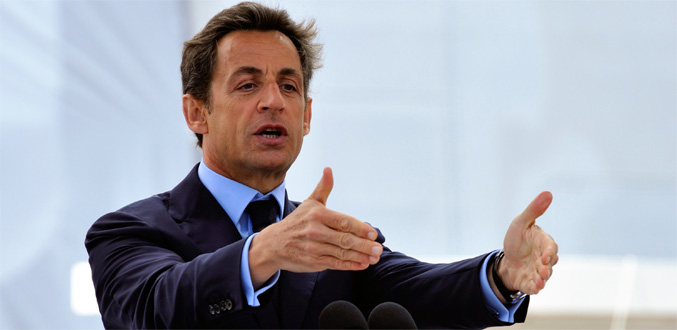 France : Sarkozy présente sa défense trois ans après son élection