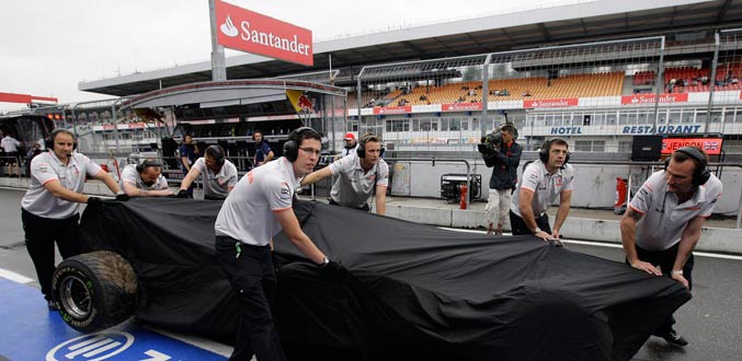 Grand Prix d’Allemagne : Sortie de piste pour Lewis Hamilton