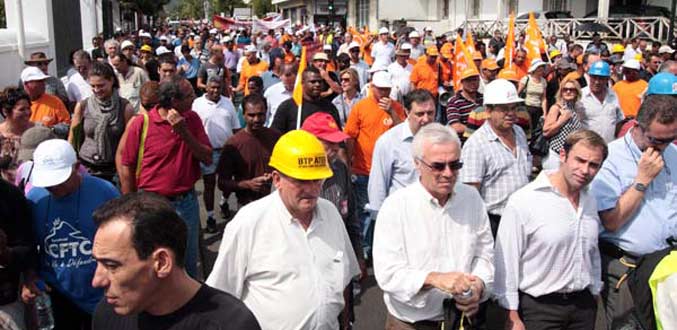 La Réunion : Les professionnels de la construction manifestent