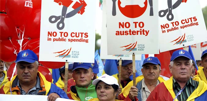 Des milliers de personnes manifestent dans contre l''austérité en Europe