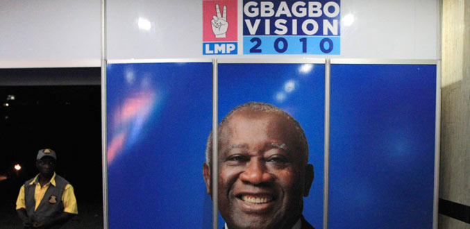 Gbagbo et Ouattara calment le jeu, vote serré en Côte d''Ivoire