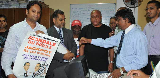 MedPoint : La mairie de Port-Louis veut limiter le nombre d’affiches du MMM