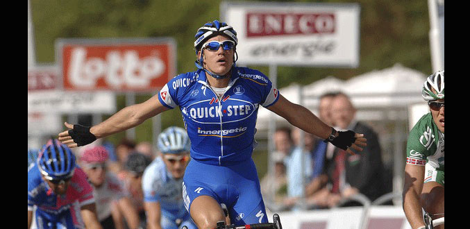 Cyclisme-Tour d''Italie : le Belge Weylandt meurt après une chute dans le Giro