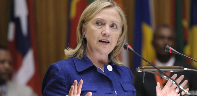 Hillary Clinton appelle l''Afrique à laisser tomber Kadhafi