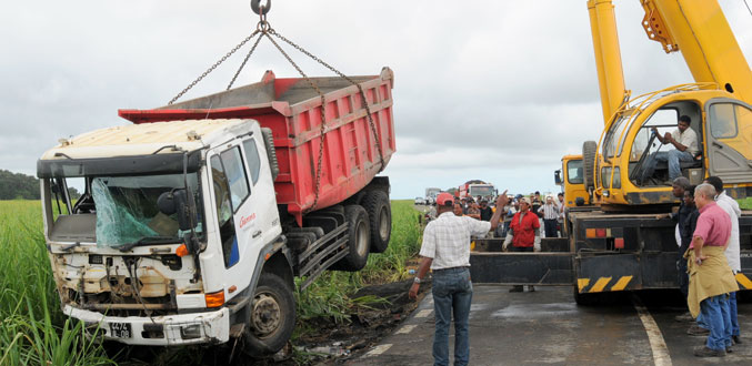 Accidents de la route :  Navin Ramgoolam annonce des mesures sévères et impopulaires