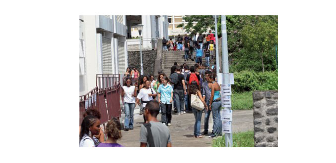 La Réunion : aujourd’hui, premiers pas à l’université