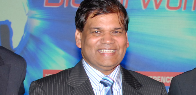 Mauritius Telecom Sarat Lallah dit ignorer les critiques du ministre Chedumbrum