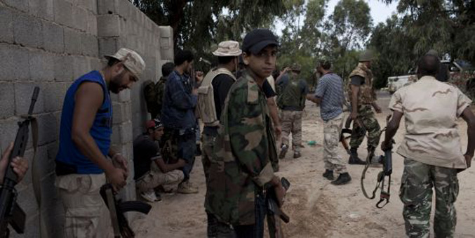Libye : les troupes rebelles entament des négociations à Syrte