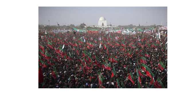 Pakistan : au moins 100 000 manifestants anti-gouvernementaux à Karachi