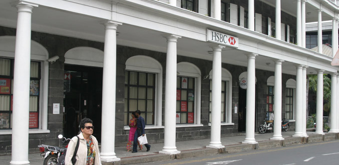 Projet de vente du pôle retail de la HSBC : la banque veut rassurer clientèle et employés