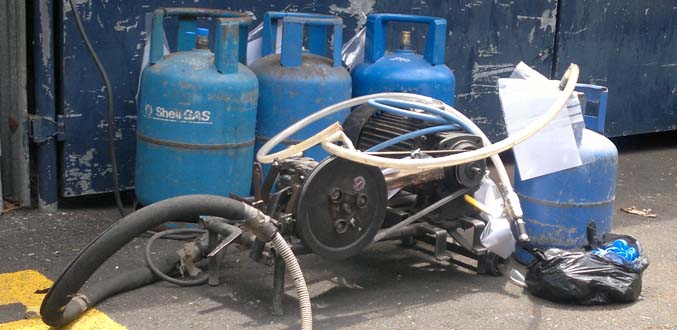 Alimentation artisanale au gaz ménager : une voiture explose à Plaine-des-Papayes