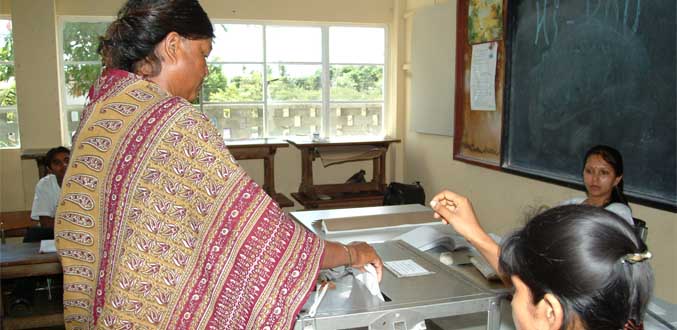 Elections municipales : Consultations entre organismes électoraux