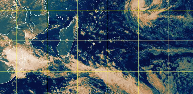 Une perturbation tropicale loin au nord-est de Rodrigues