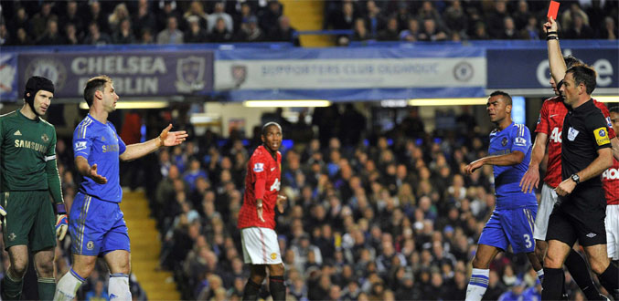 Chelsea porte plainte contre l''arbitre du choc face à United