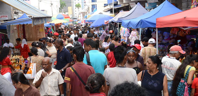 Marchands de rue: l’inaction de la mairie de Port-Louis met les commerçants en colère