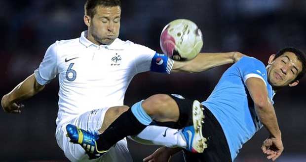Football : L'Uruguay bat la France 1-0 en amical