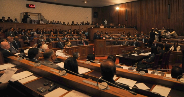 Parlement : séance spéciale sans questions aux ministres ni PNQ