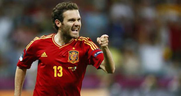 Football-Manchester United s'offre l'Espagnol Juan Mata
