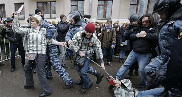 Coup de filet lors d'une manifestation d'opposants à Moscou