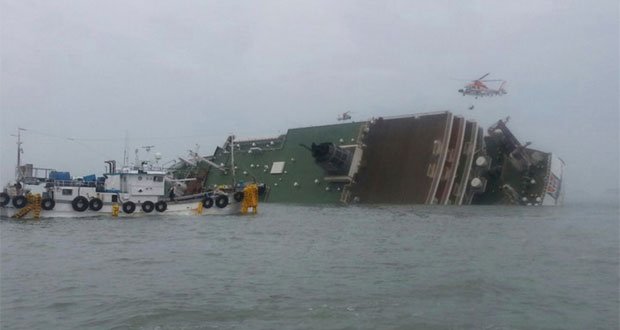 Des passagers du ferry coréen naufragé secourus, bilan 2 morts