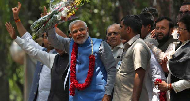 Narendra Modi entre triomphalement à New Delhi