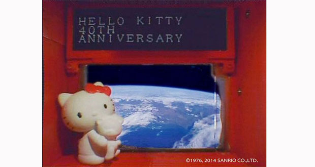Hello Kitty touriste de l'espace