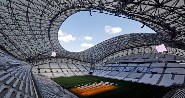 Marseille: le nouveau stade Vélodrome entre en piste